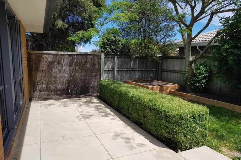 Photo of property in 2/90a Richardson Terrace, Woolston, Christchurch, 8023