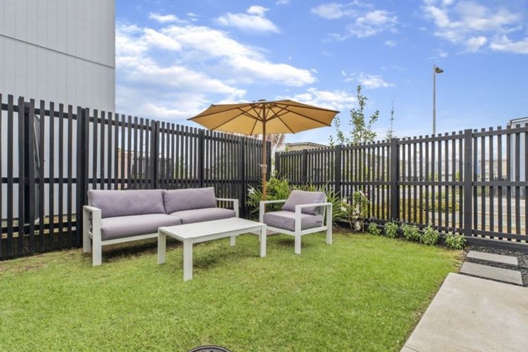 Photo of property in 30 Oioi Road, Hobsonville, Auckland, 0616