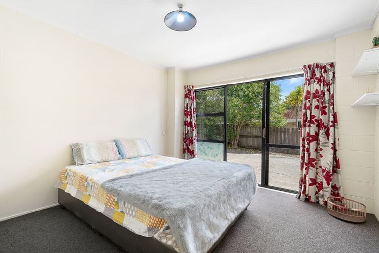 Photo of property in 2/16a Puriri Street, Takapuna, Auckland, 0622
