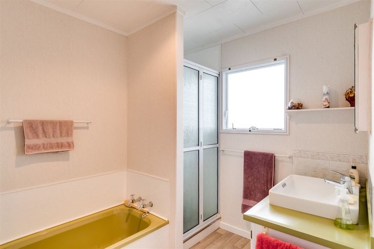 Photo of property in 1/20 Howard Road, Taradale, Napier, 4112