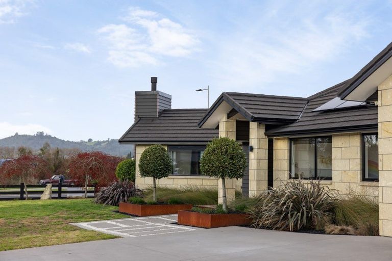 Photo of property in 34 Mike Smith Drive, Cambridge, 3434