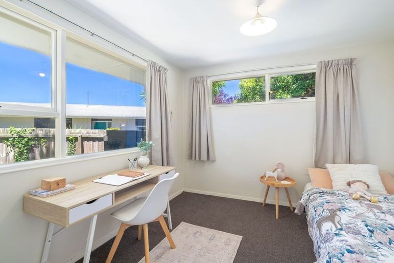 Photo of property in 89 Oakhampton Street, Hornby, Christchurch, 8042