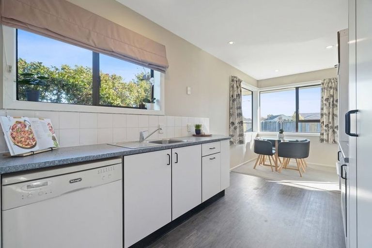 Photo of property in 22 Skerten Avenue, Hornby, Christchurch, 8042