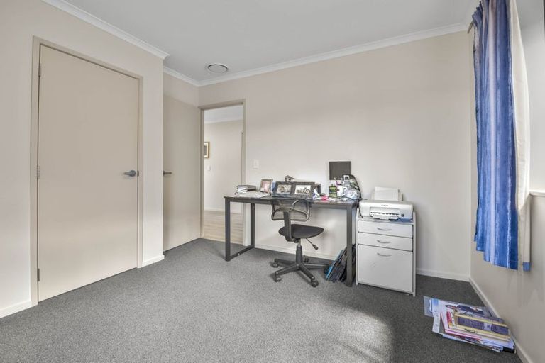 Photo of property in 21 Maylee Crescent, Gulf Harbour, Whangaparaoa, 0930