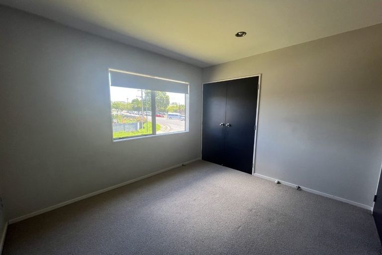 Photo of property in 45 Riverglade Parkway, Te Atatu South, Auckland, 0610