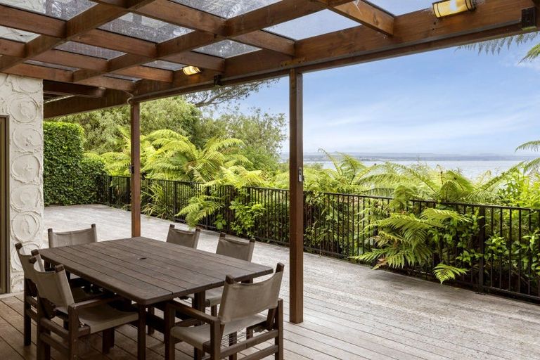 Photo of property in 817 Acacia Bay Road, Acacia Bay, Taupo, 3330