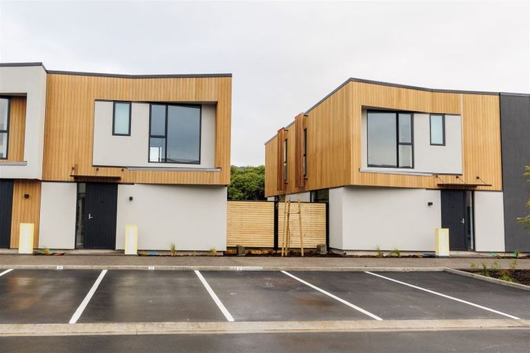 Photo of property in 18/10 Trieste Way, Paraparaumu, 5032
