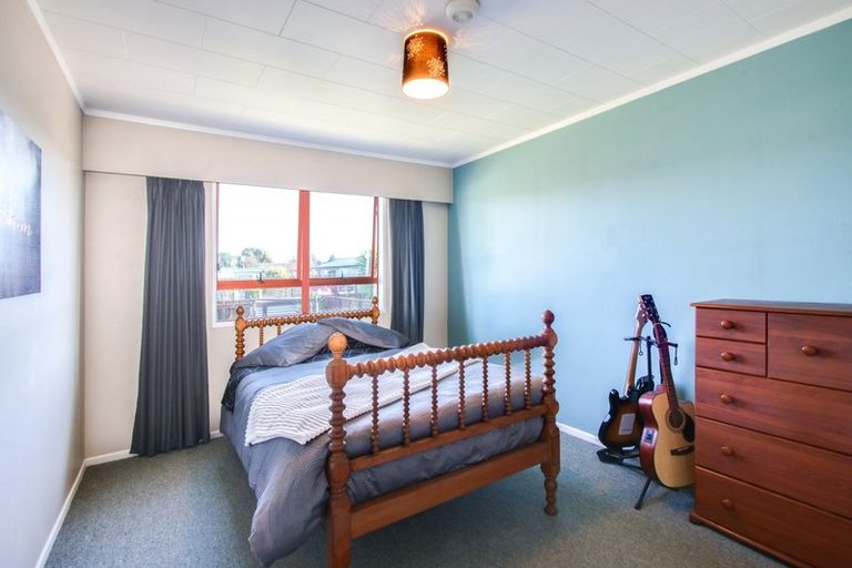 Photo of property in 21 Freyberg Avenue, Tamatea, Napier, 4112