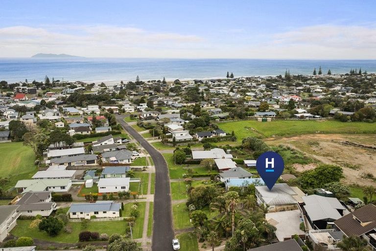 Photo of property in 58 The Crescent, Waihi Beach, 3611