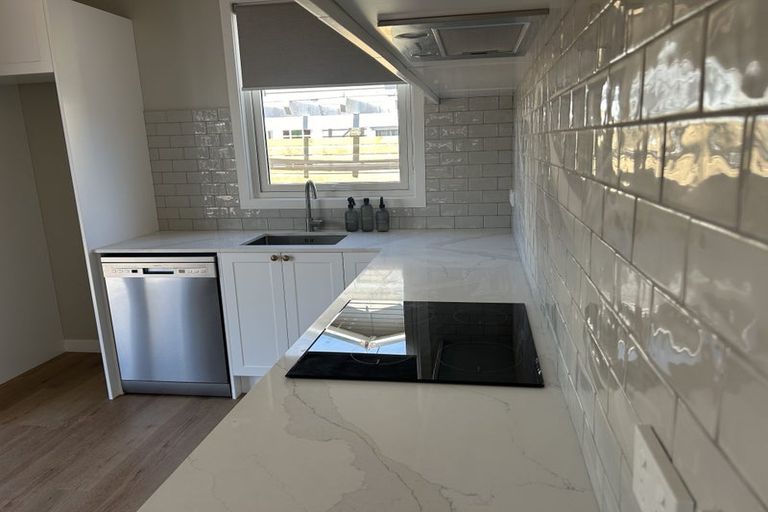 Photo of property in 27 Ava Street, Petone, Lower Hutt, 5012