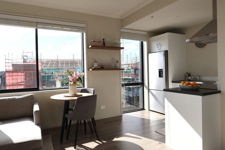 Photo of property in 3/22 Kerewhenua Crescent, 0616