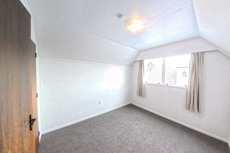 Photo of property in 11 Anaru Place, Awapuni, Palmerston North, 4412