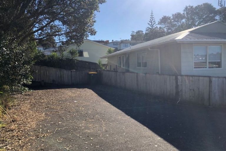 Photo of property in 12a Maywood Crescent, Glen Eden, Auckland, 0602