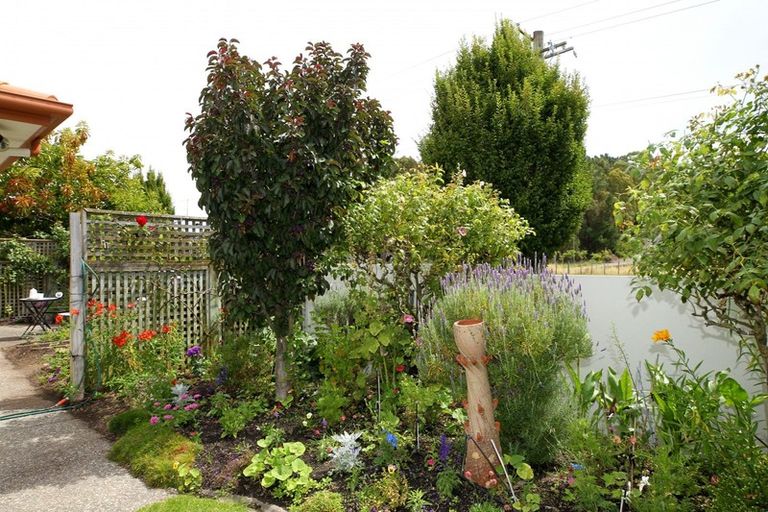 Photo of property in 2 Dules Walk, Taradale, Napier, 4112