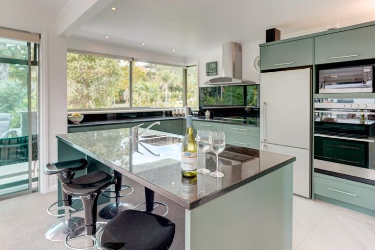 Photo of property in 13 Florance Avenue, Russell, 0202