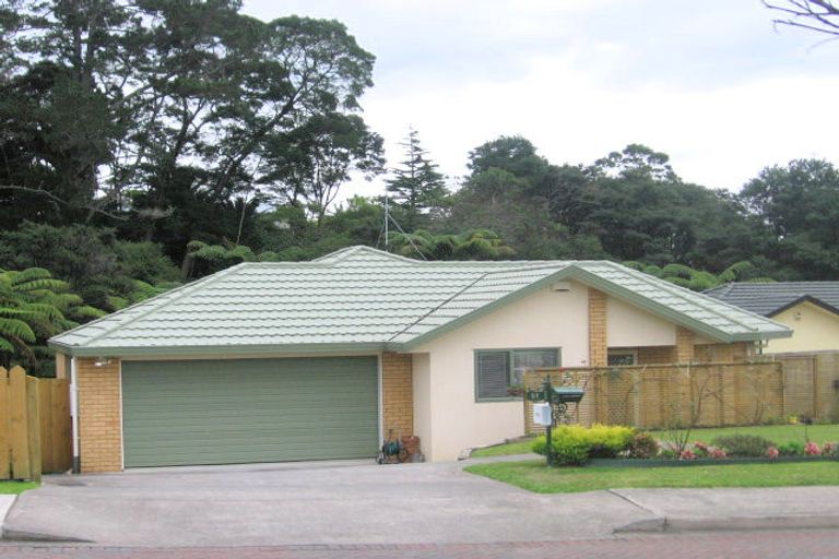 Photo of property in 51 Hewlett Road, Massey, Auckland, 0614