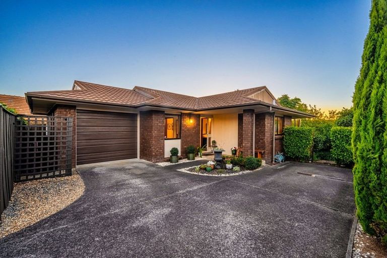 Photo of property in 2/47 Aberfeldy Avenue, Highland Park, Auckland, 2010