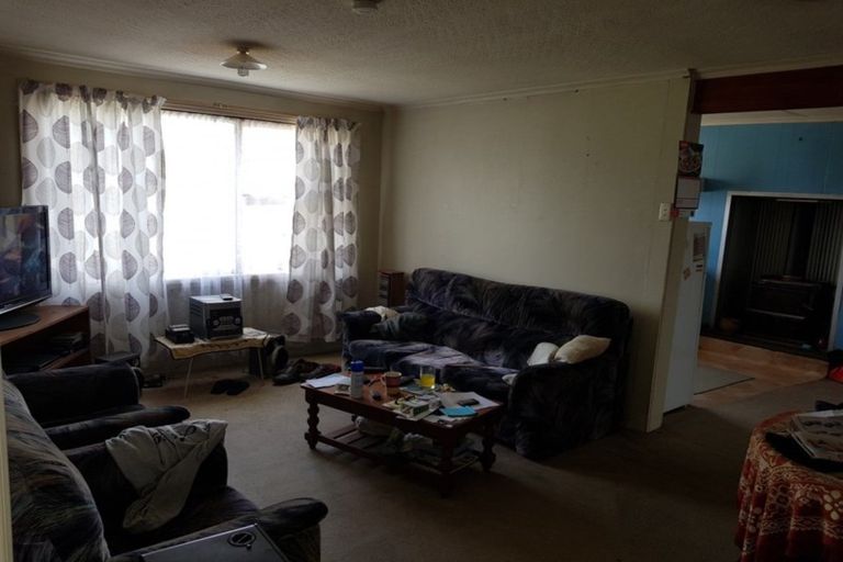 Photo of property in 120 Queen Street, Westport, 7825