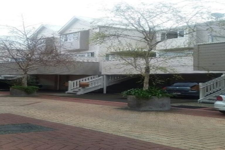 Photo of property in 41 Little George Street, Thorndon, Wellington, 6011
