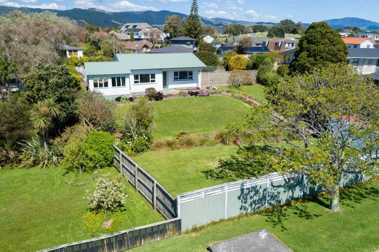 Photo of property in 68 Ocean Road, Paraparaumu Beach, Paraparaumu, 5032