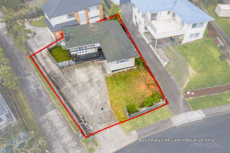 Photo of property in 11 Statesman Street, Henderson, Auckland, 0612
