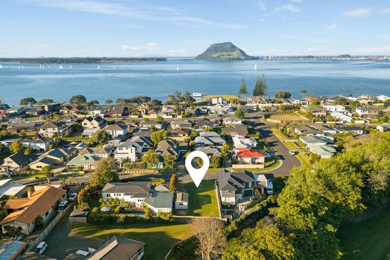 Photo of property in 22 Crescent Road, Otumoetai, Tauranga, 3110