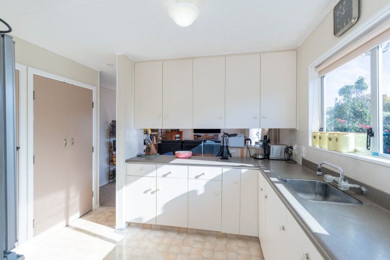 Photo of property in 11b Waddington Drive, Naenae, Lower Hutt, 5011