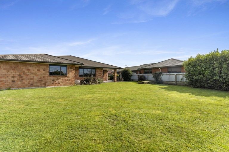 Photo of property in 30 Montague Grove, Stratford, 4332