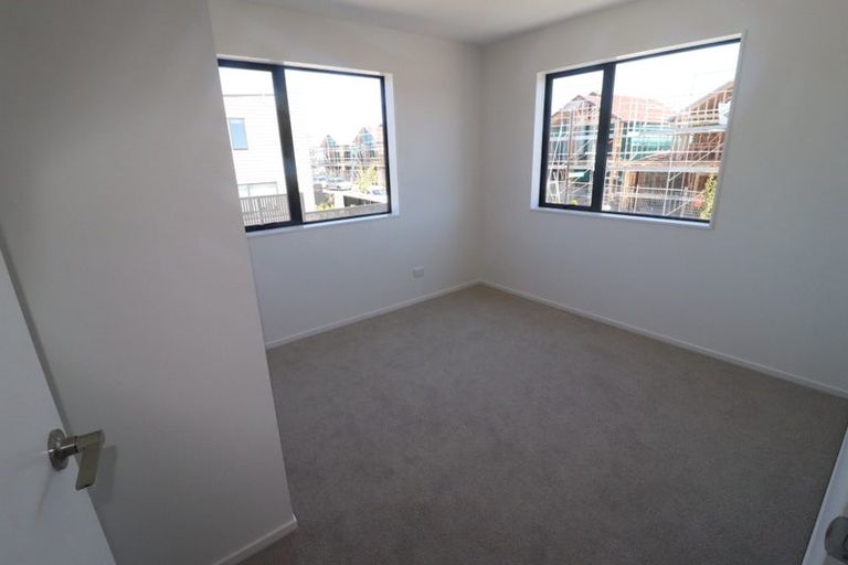 Photo of property in 4 Autumn Blaze Street, Hobsonville, Auckland, 0616
