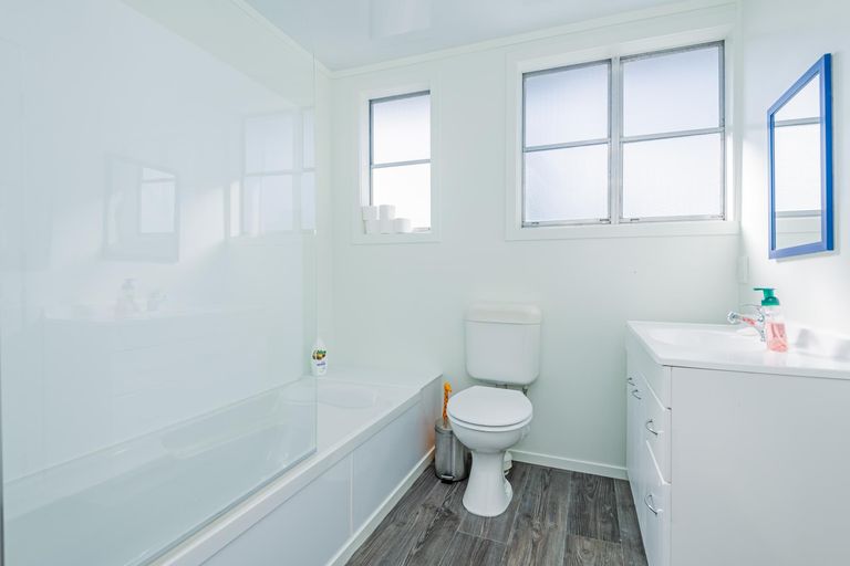 Photo of property in 118a Featherston Street, Palmerston North, 4410