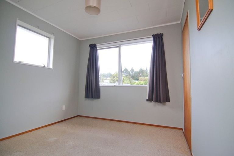 Photo of property in 11 Glenfinn Place, Massey, Auckland, 0614