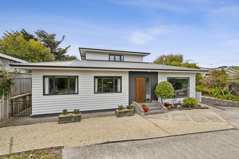Photo of property in 34 Renown Road, Raumati South, Paraparaumu, 5032