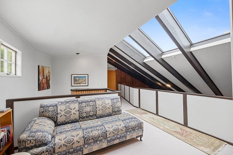 Photo of property in 447 Barrett Road, Omata, New Plymouth, 4374