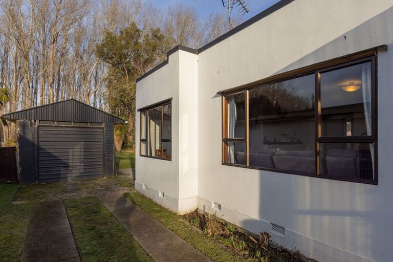 Photo of property in 102 Kainga Road, Kainga, Christchurch, 8083