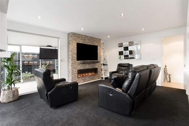 Photo of property in 27 Clare Road, St Albans, Christchurch, 8014