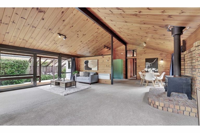 Photo of property in 238 Estuary Road, South New Brighton, Christchurch, 8062