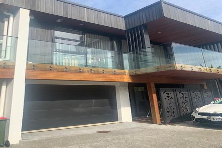 Photo of property in 40d Reeves Road, Pakuranga, Auckland, 2010