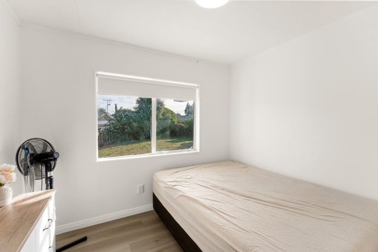 Photo of property in 4 Ross Grove, Paraparaumu, 5032