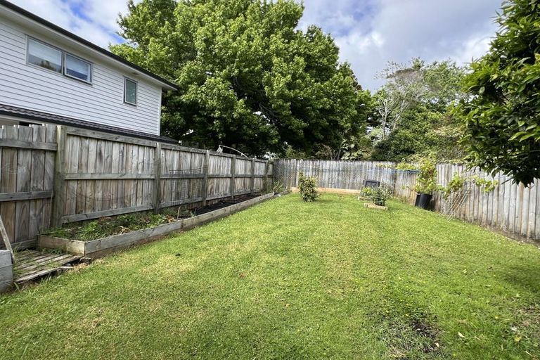Photo of property in 14 Blenheim Street, Glenfield, Auckland, 0629