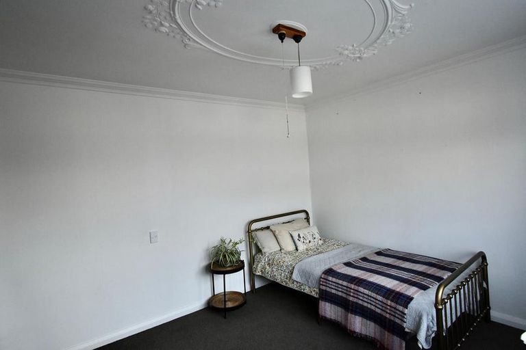 Photo of property in 120 Seaview Road, Westown, New Plymouth, 4310