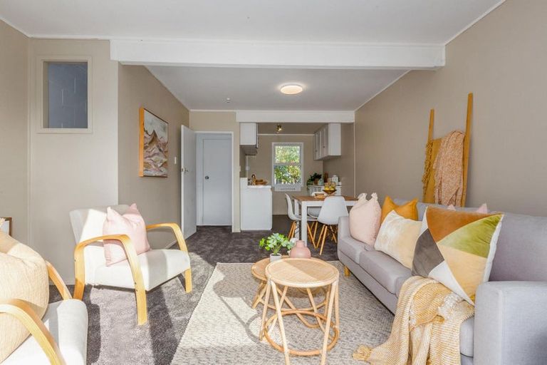 Photo of property in 5/12 Thornley Street, Titahi Bay, Porirua, 5022