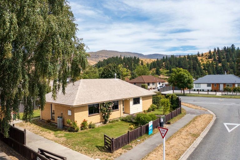 Photo of property in 1 Jollys Road, Cromwell, 9310