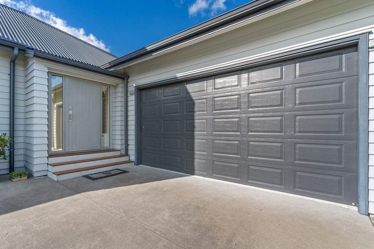 Photo of property in 3 Hartley Avenue, Carterton, 5713