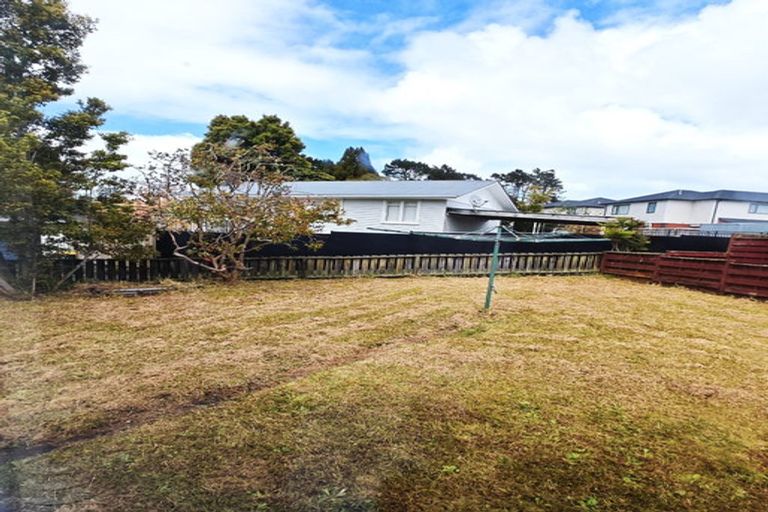 Photo of property in 38 Cutler Street, New Lynn, Auckland, 0600