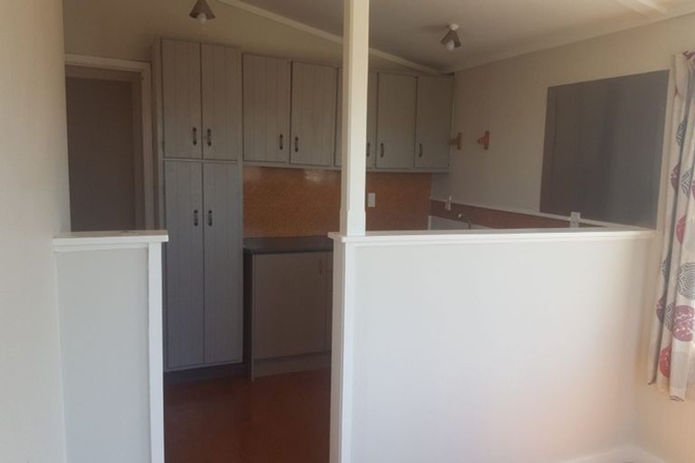 Photo of property in 1/1b Birkenhead Avenue, Birkenhead, Auckland, 0626