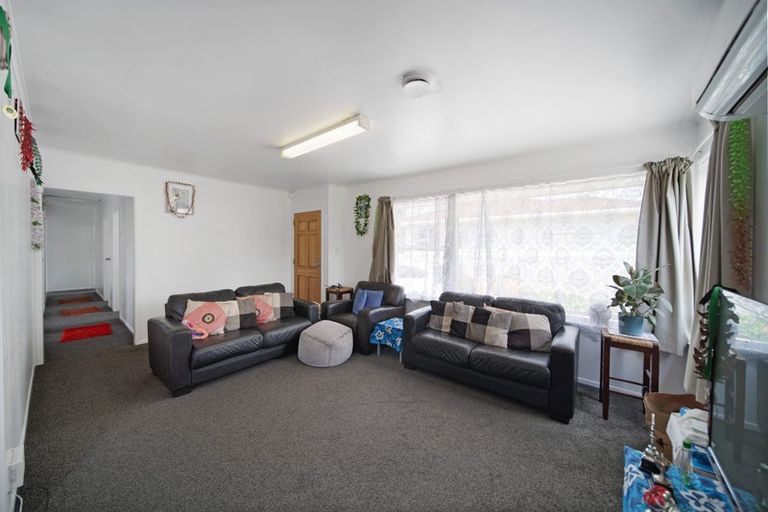 Photo of property in 25 Lachlan Place, Favona, Auckland, 2024