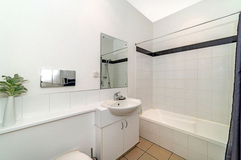 Photo of property in Harbour View, 7/100 Customhouse Street, Gisborne, 4010