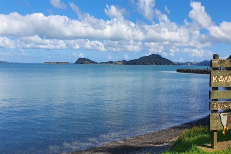 Photo of property in 33 Ferndale Drive, Kawakawa Bay, 2585