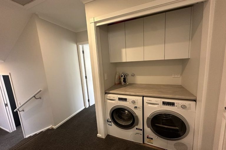 Photo of property in 2a Leadline Place, Whitby, Porirua, 5024