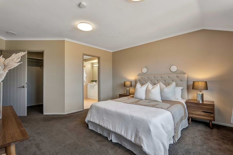 Photo of property in 6c Highfield Place, Highlands Park, New Plymouth, 4312